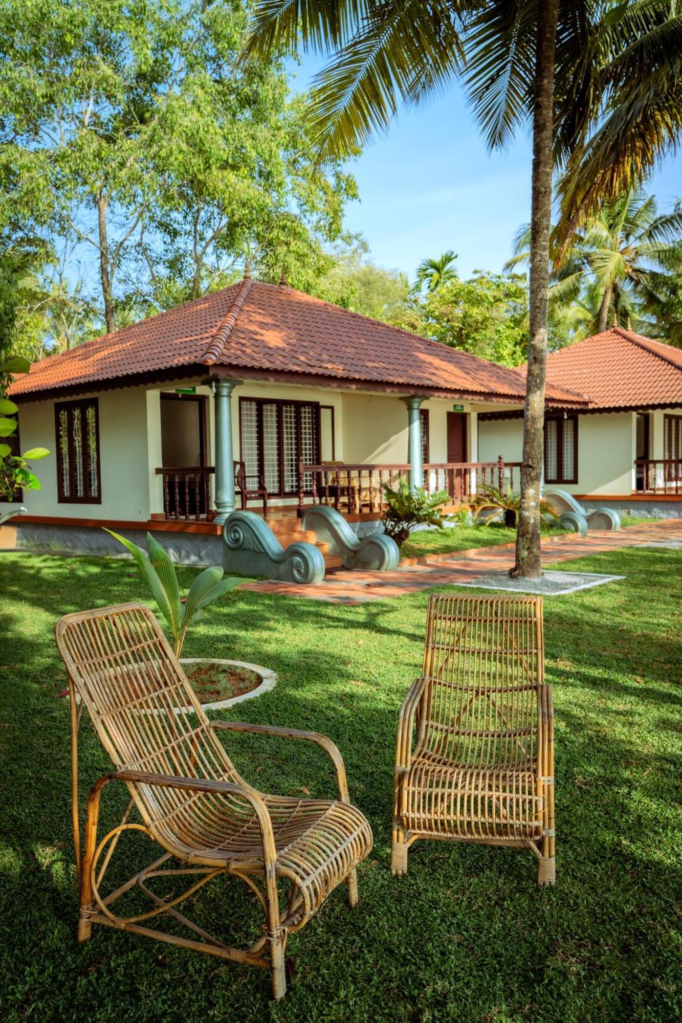 Dhathri Ayurveda Resort And Panchakarma Centre Kāyankulam Εξωτερικό φωτογραφία